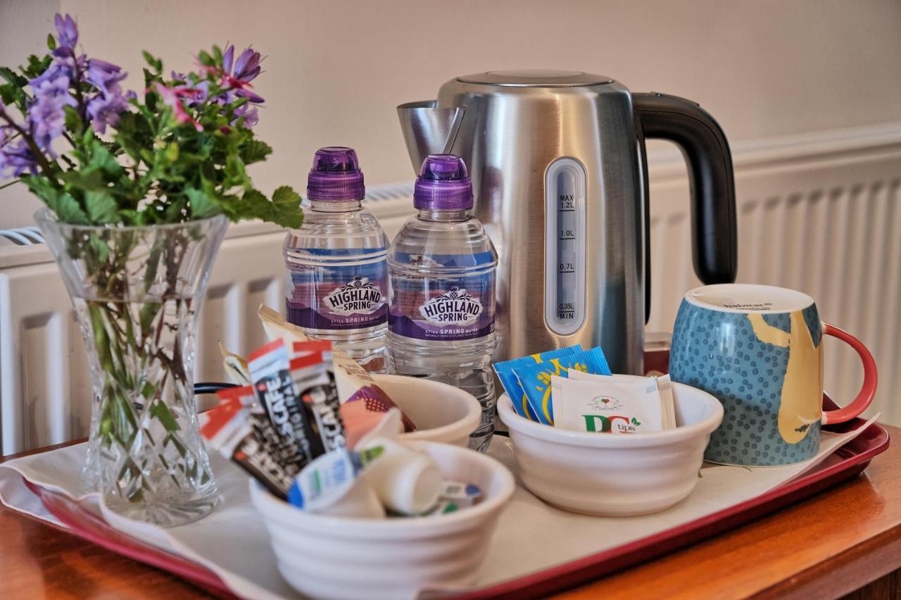 Woodside Lodge Thurstaston エクステリア 写真